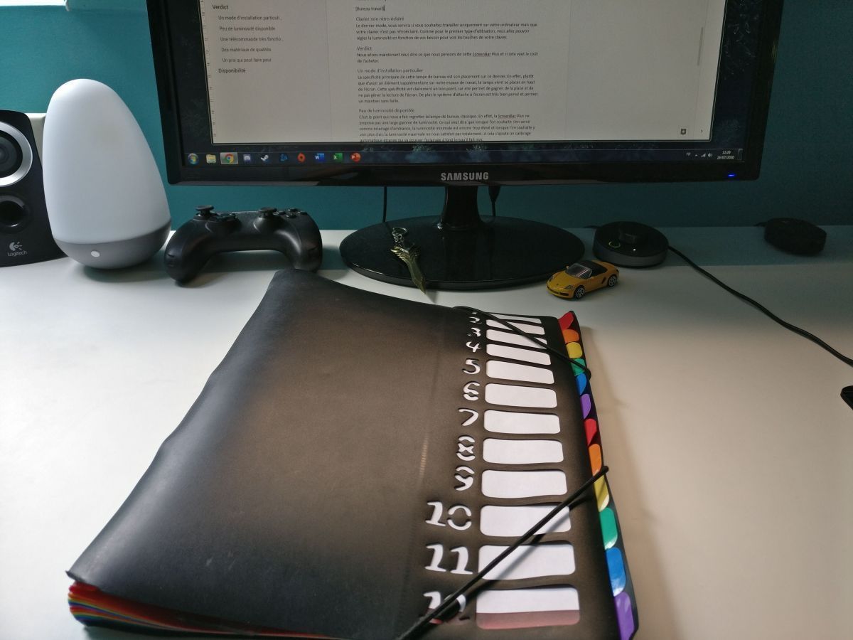 Test ScreenBar Plus : une lampe BenQ pour éclairer bureau et clavier #26