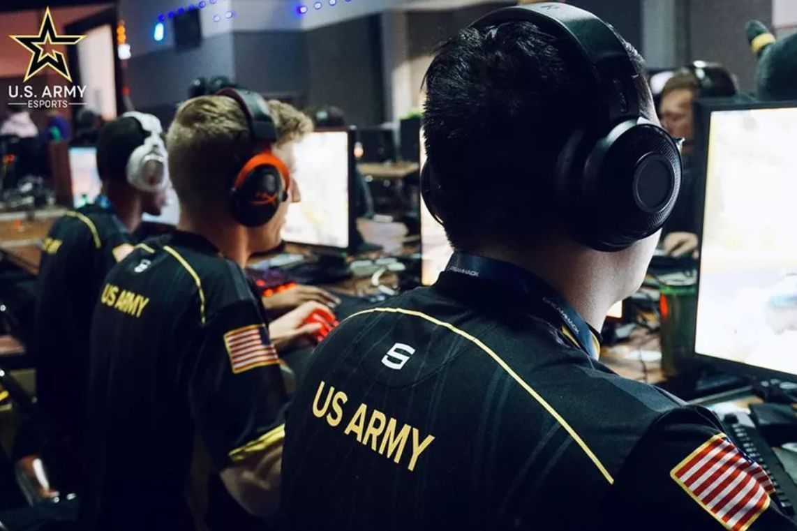 eSport : L’armée américaine a recruté des milliers de soldats sur Twitch depuis 2018