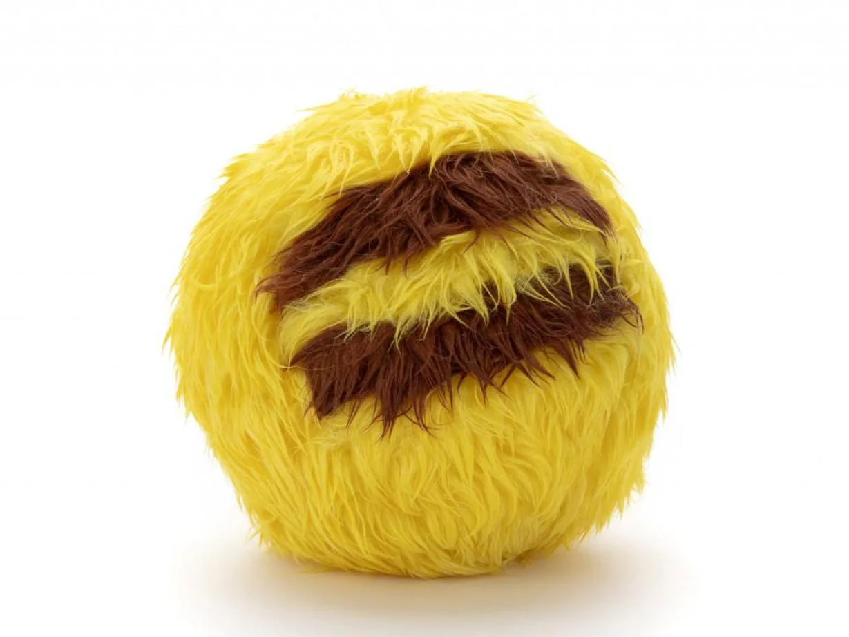 Cette peluche Pikachu a besoin d’être arrosée