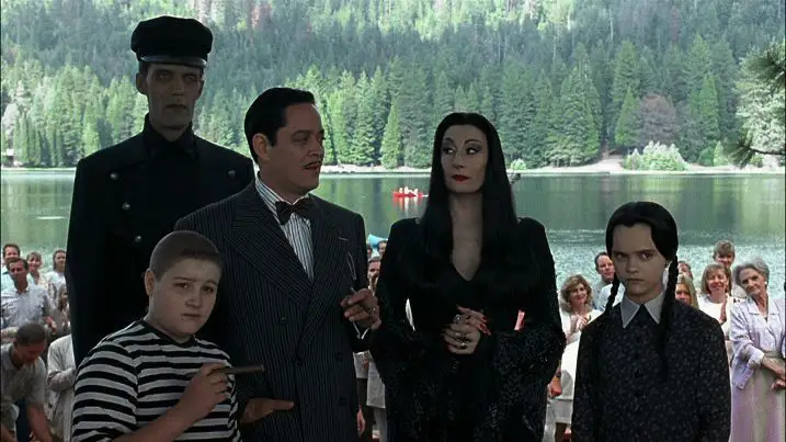 Tim Burton devient showrunner d’une série La Famille Addams live-action #3