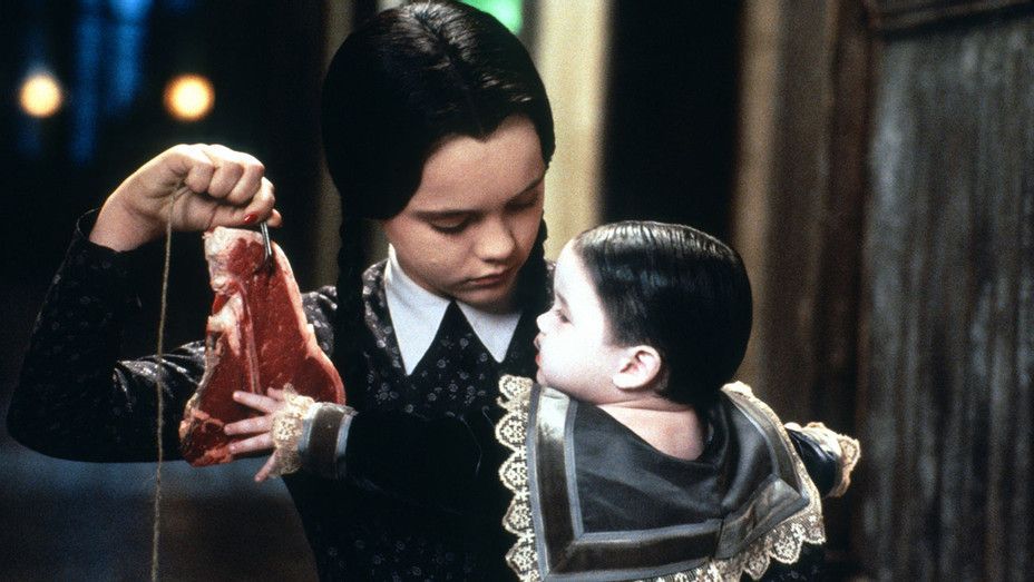 Tim Burton devient showrunner d’une série La Famille Addams live-action #5
