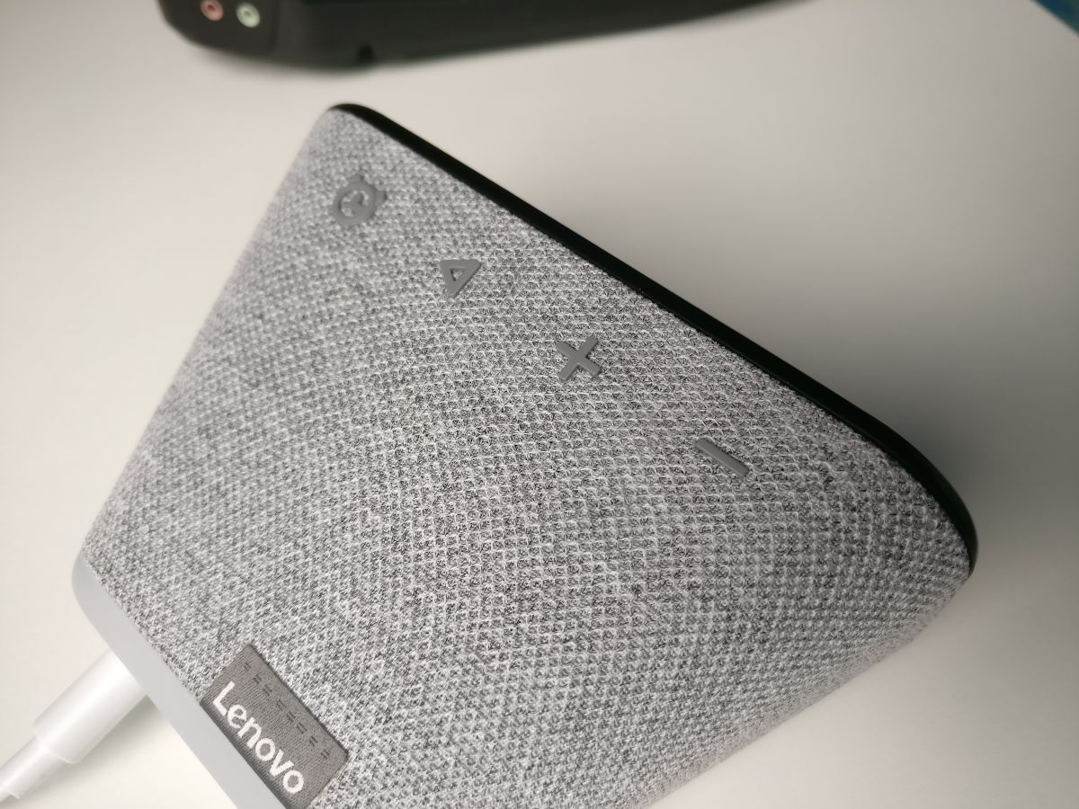 Lenovo Smart Clock Essential : un réveil connecté avec assistant Google #5