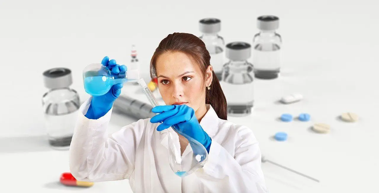 Covid-19 : Pfizer et BioNTech annoncent un vaccin efficace à 90%