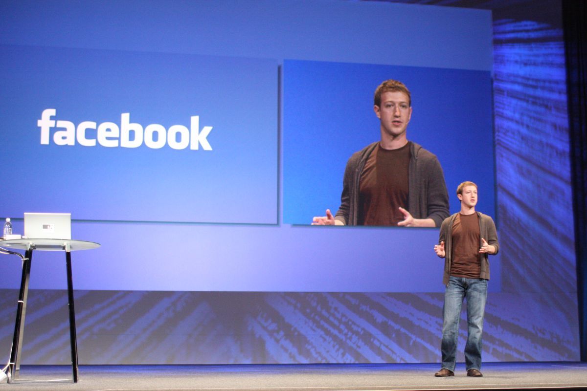 Facebook attaqué en justice pour l’acquisition de WhatsApp et Instagram