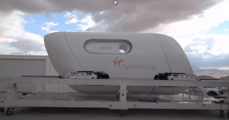 L’Hyperloop a été testé avec deux passagers humains #2