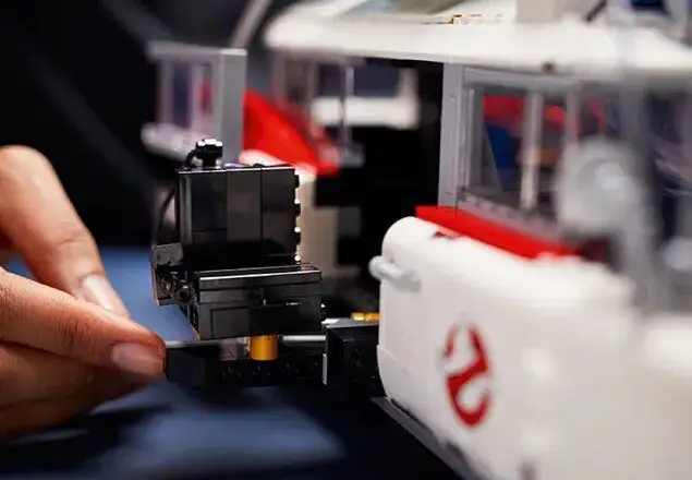 SOS Fantômes : LEGO lance une « Ecto One » de plus de 2000 pièces #2