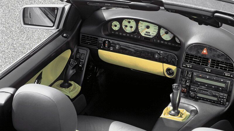 Cette Mercedes-Benz se conduit avec des joysticks