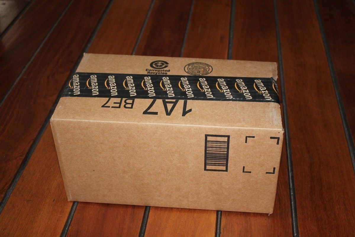 La Poste alerte sur l’arnaque au colis par mail et SMS