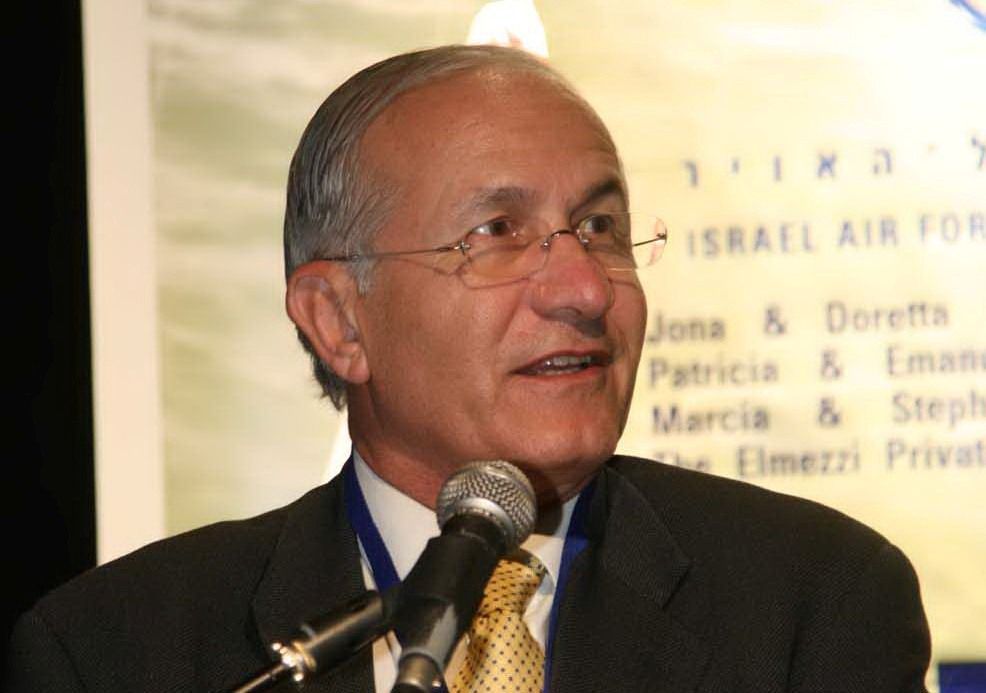 L’ex-chef de la sécurité spatiale israélienne déclare que les extraterrestres existent et que Trump est au courant