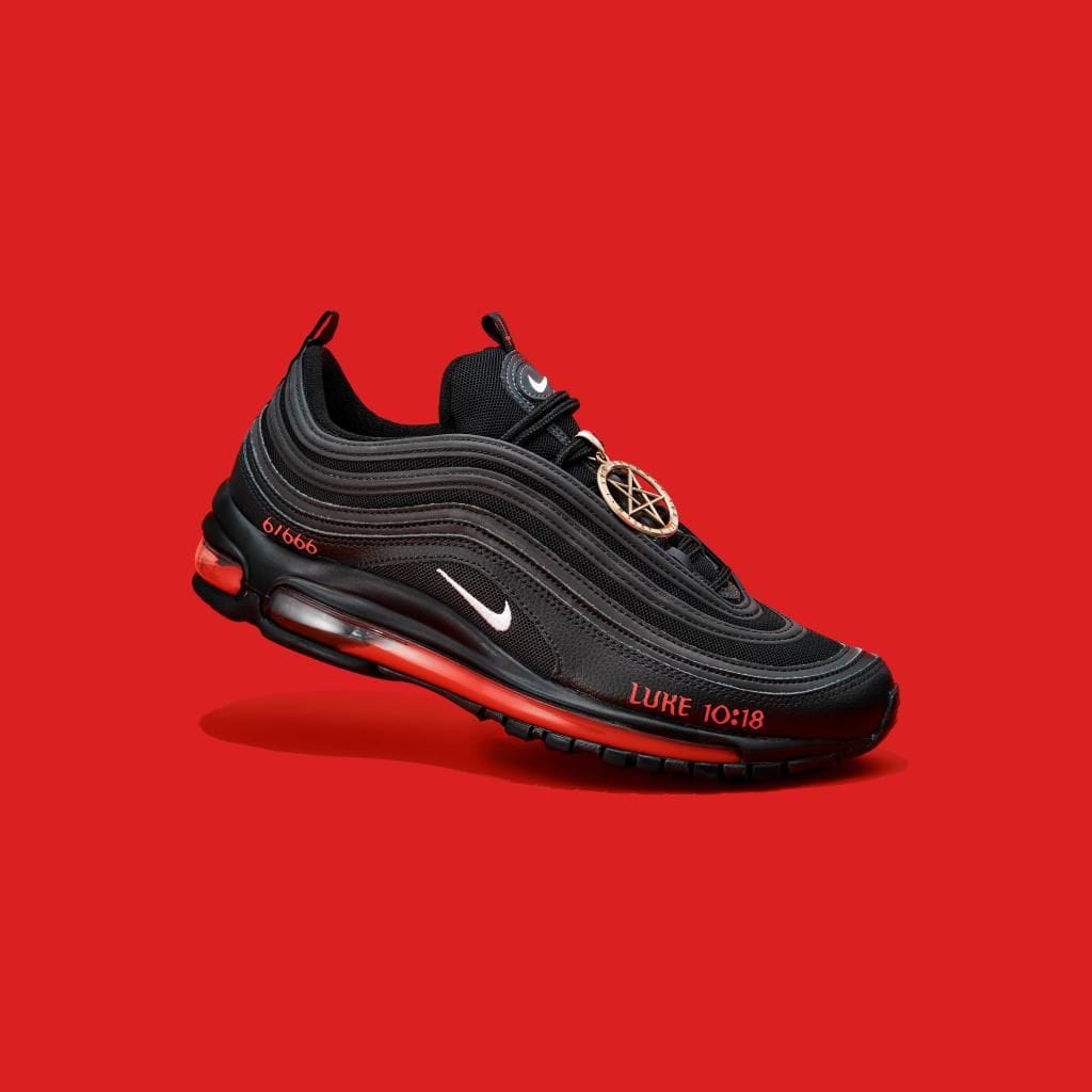 Les Nike sataniques provoquent un gros bad buzz
