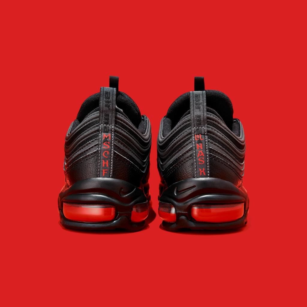Les Nike sataniques provoquent un gros bad buzz #2