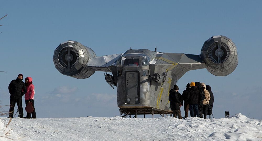 The Mandalorian : un fan fabrique un Razor Crest grandeur nature avec un cockpit fonctionnel #6