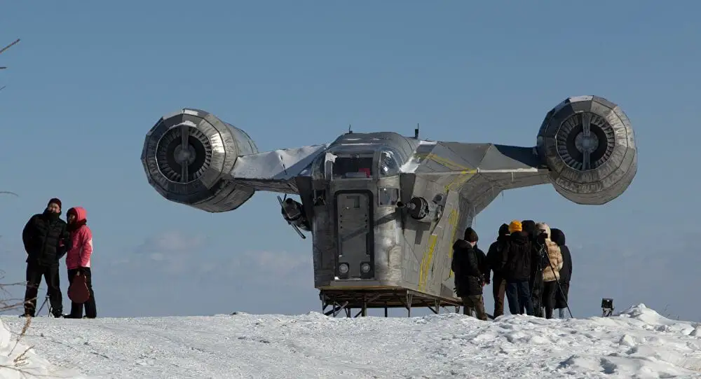 The Mandalorian : un fan fabrique un Razor Crest grandeur nature avec un cockpit fonctionnel #5
