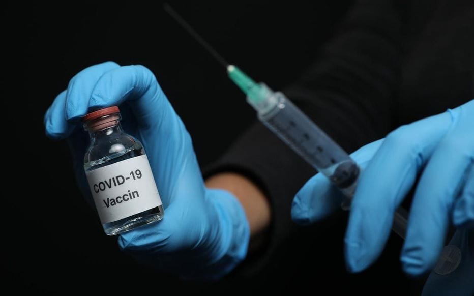 Twitter va bannir les utilisateurs qui publient des fakes news sur les vaccins contre le Covid-19