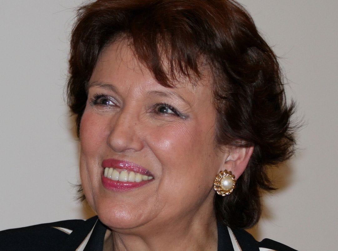 Cyril Hanouna remplace Roselyne Bachelot au poste de Ministre de la Culture