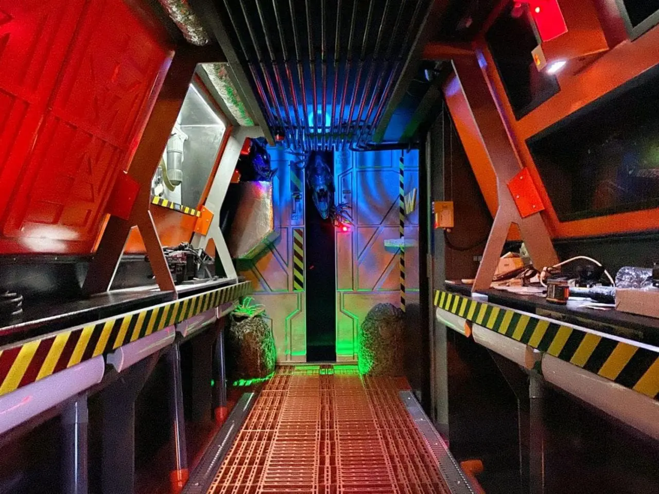 Alien : un fan a recréé le vaisseau Nostromo chez lui #2
