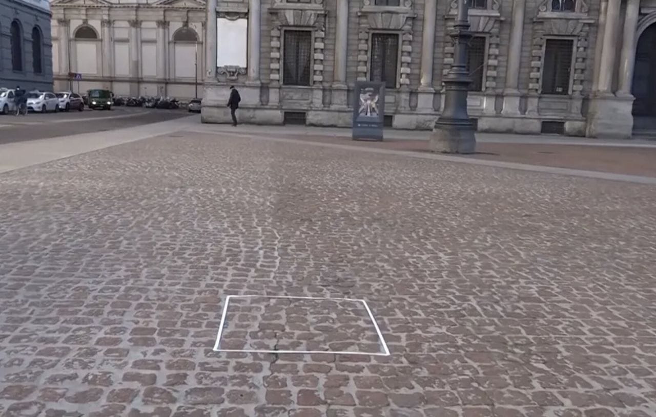 Un artiste vend une œuvre invisible 15000€ #3