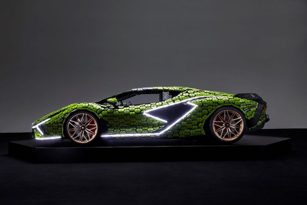 LEGO assemble une Lamborghini grandeur nature avec 400.000 briques #6