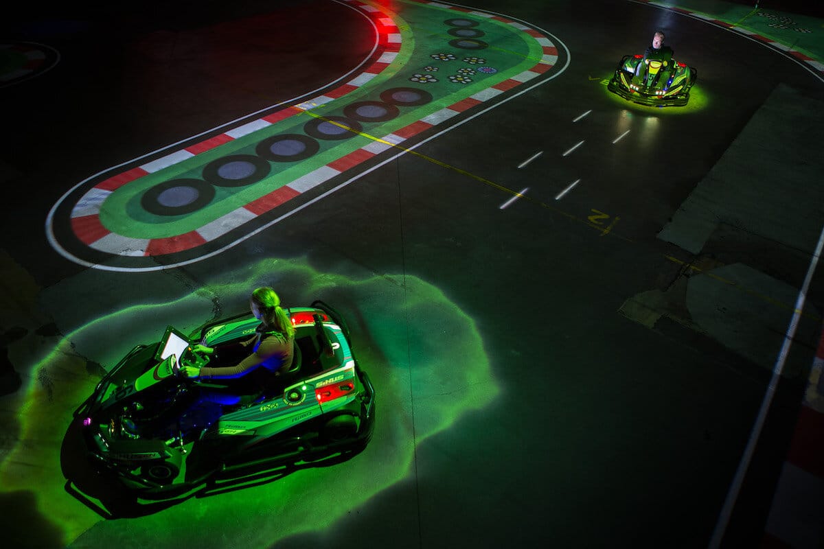 Ce circuit aux couleurs de Mario Kart exploite la réalité augmentée pour une immersion totale #4