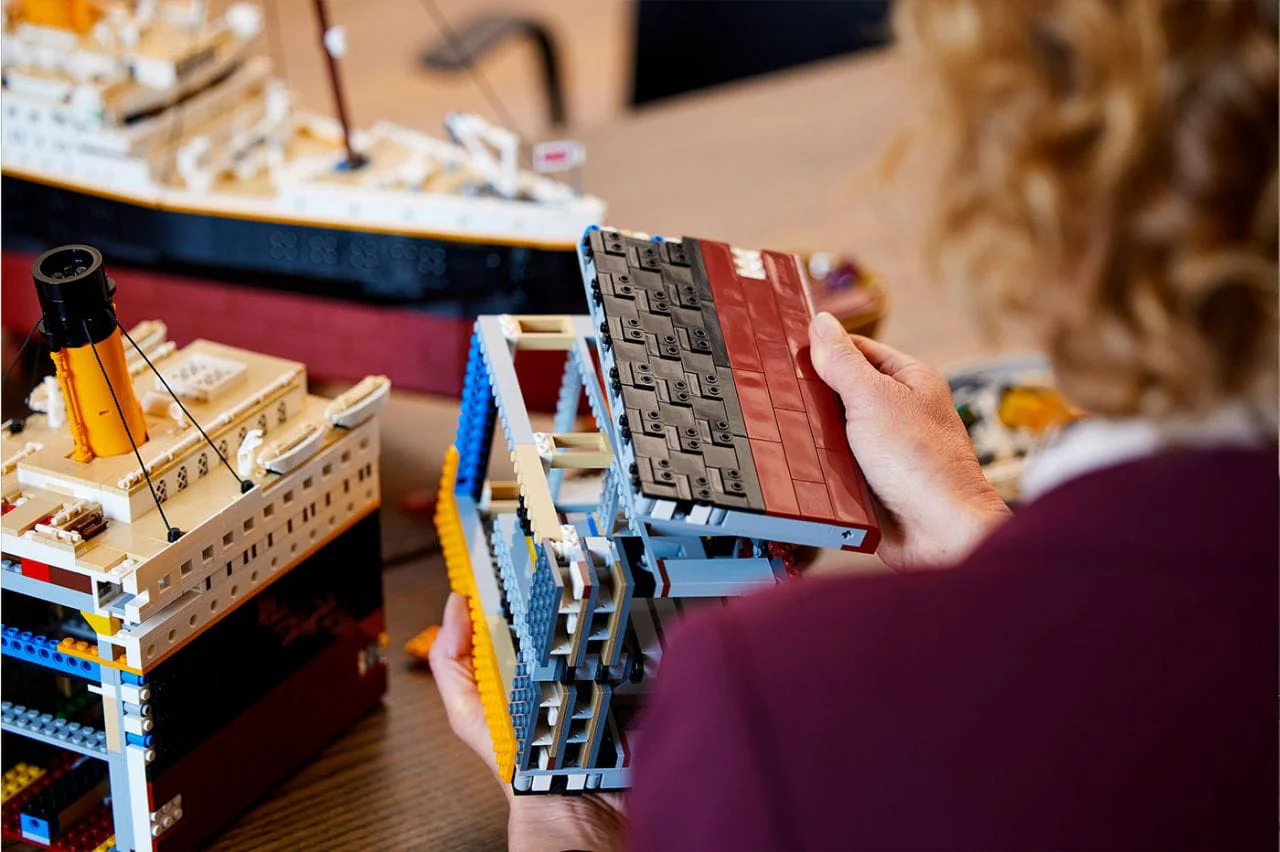 LEGO sort un Titanic à 9090 briques, le plus gros de tous les sets #3