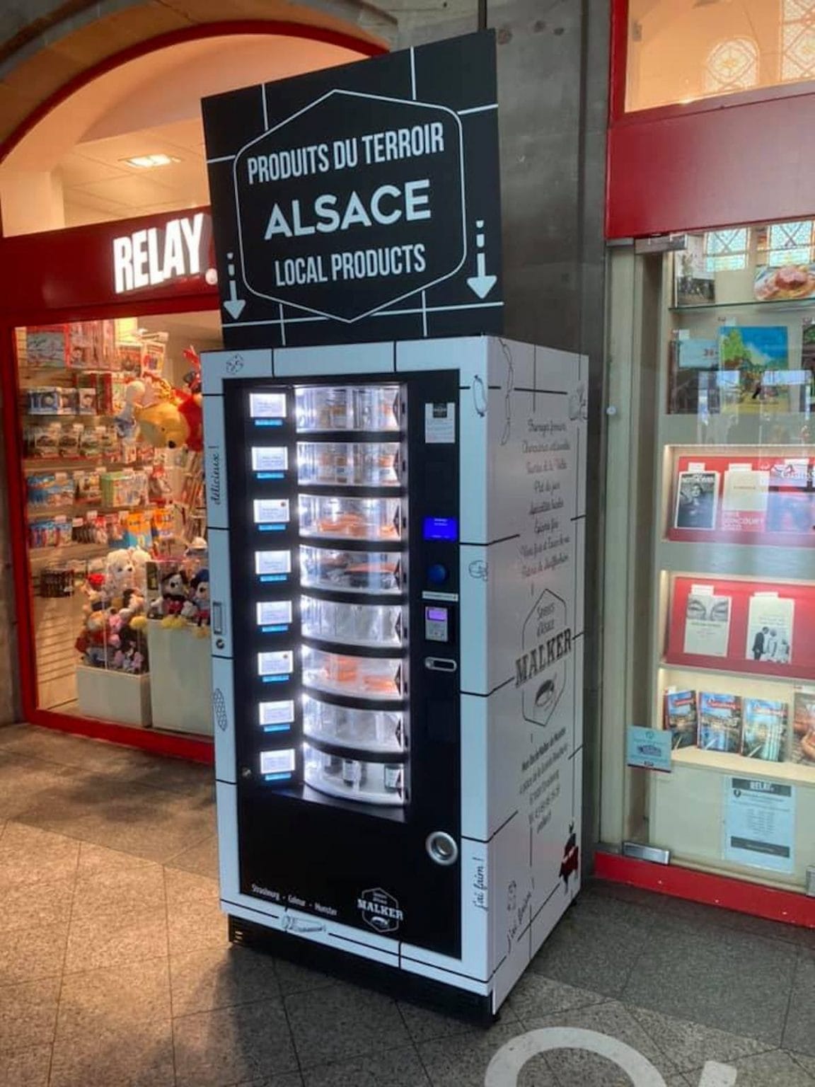 A Strasbourg, un distributeur de choucroute et de saucisses fumées arrive en gare