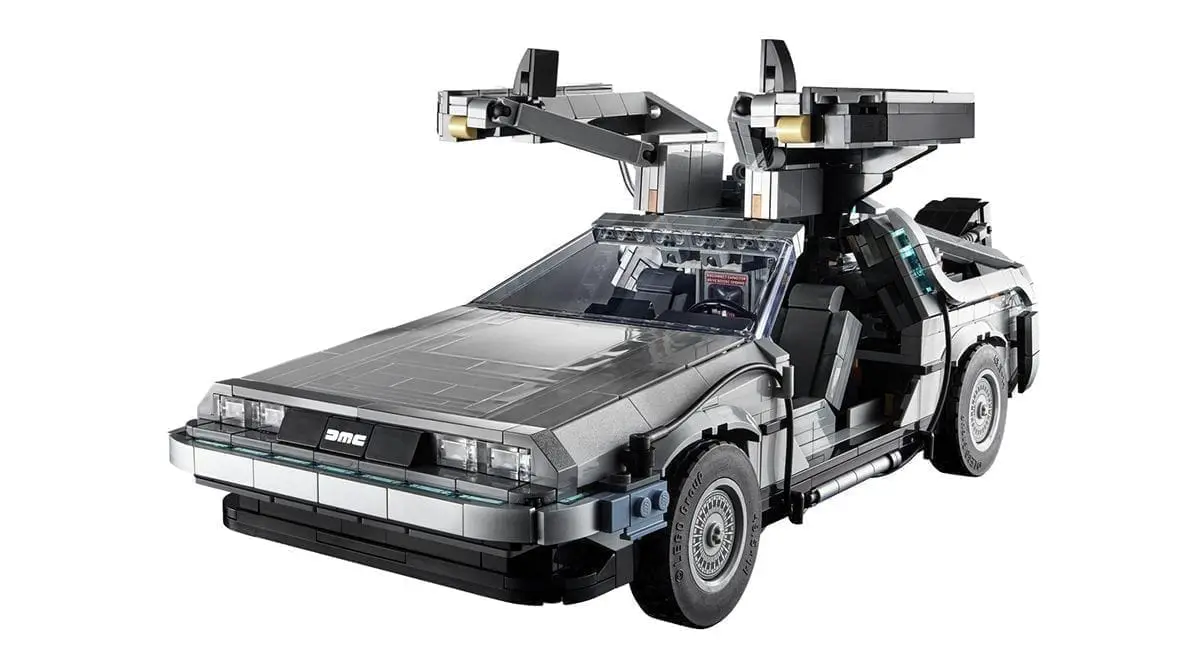 LEGO lance un set Retour vers le Futur avec une Delorean entièrement customisable #2
