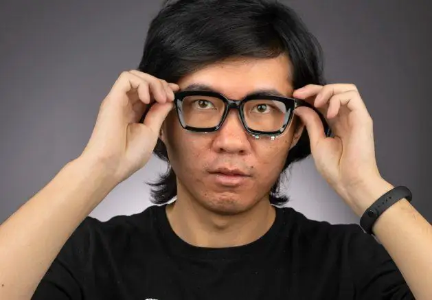 Des lunettes équipées de sonar pour lire sur les lèvres