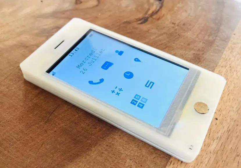 Cet adolescent de 16 ans invente un téléphone à fabriquer soi-même à moins de 30 euros #2