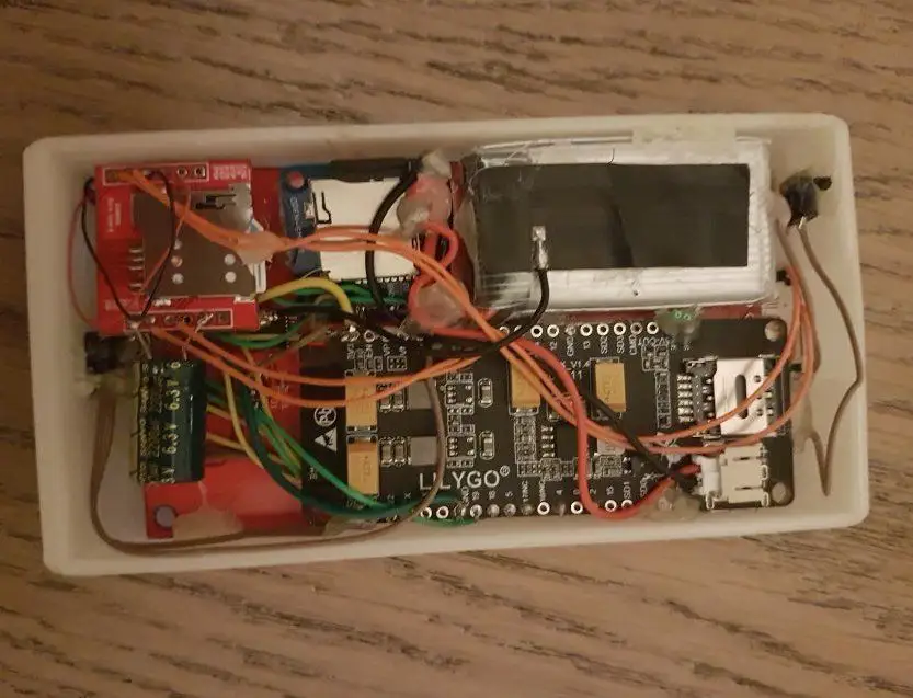 Cet adolescent de 16 ans invente un téléphone à fabriquer soi-même à moins de 30 euros #3