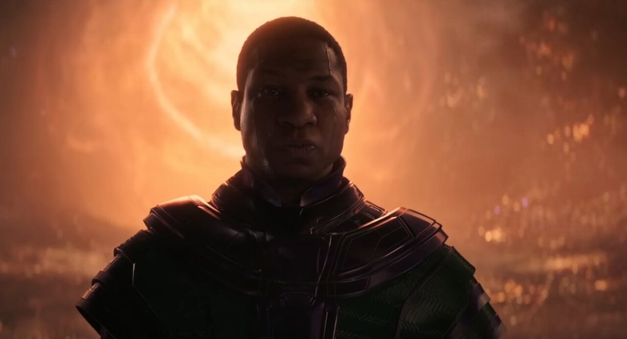 Le réalisateur de Loki explique pourquoi Jonathan Majors est encore dans la série