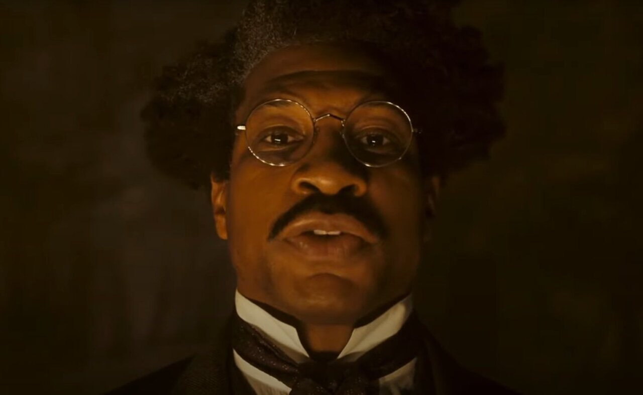 Le réalisateur de Loki explique pourquoi Jonathan Majors est encore dans la série #2