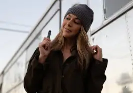 Puff jetables et Cigarettes électroniques rechargeables : qu’est ce qui est vraiment interdit en France ?