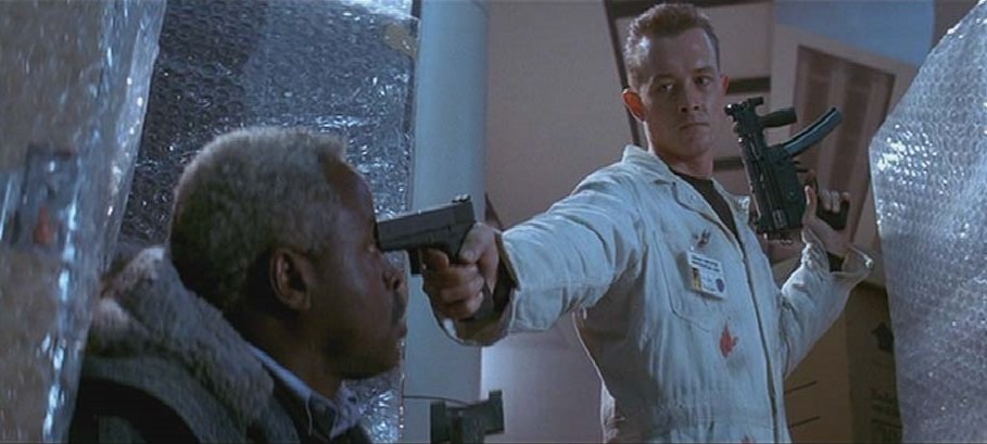 Robert Patrick s’est fait tuer par toutes les légendes de Planet Hollywood #2