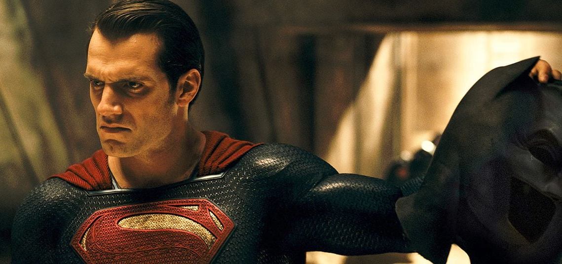 Henry Cavill pourrait incarner Batman dans le DCU et ce n’est pas une rumeur délirante