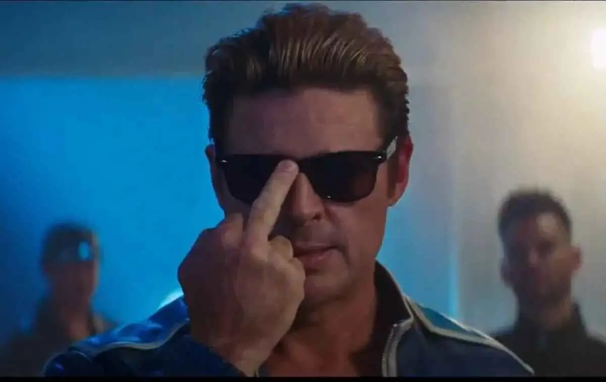 Mortal Kombat II : Johnny Cage entre en scène dans une bande-annonce sanglante