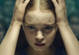 Carrie : Amazon modernise Stephen King à l’ère du harcèlement sur les réseaux sociaux