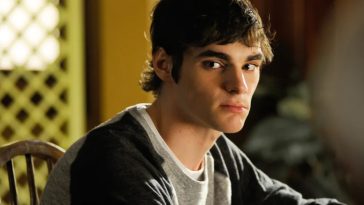 Mort de RJ Mitte à 34 ans : Bryan Cranston salue son « fils » de Breaking Bad