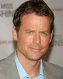 Greg Kinnear