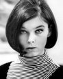 Yvonne Craig