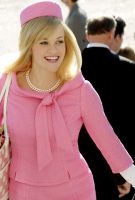 La blonde contre-attaque