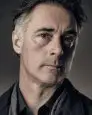 Greg Wise