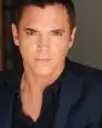 Nicholas Lea
