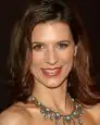Perrey Reeves
