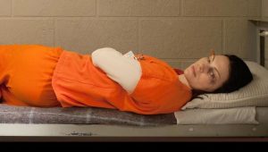 Orange is the new black Saison 3 Episode 1