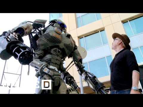 Un mecha géant au Comic Con 2013 #2