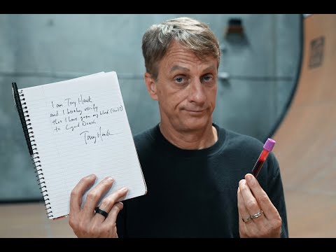 Tony Hawk lance un skate qui contient son propre sang #4